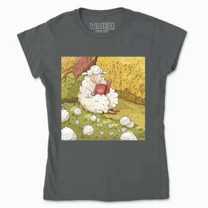 Women's t-shirt "A sheep that reads"