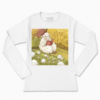 Women's long-sleeved t-shirt "A sheep that reads"
